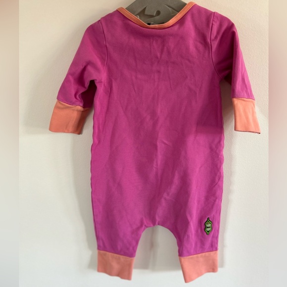 Peekaboo Beans suit - Picture 3 of 3